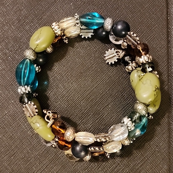 Premier Designs Vintage Memory Wire Bracelet - Picture 4 of 5